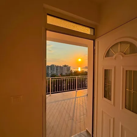 Sunny House *